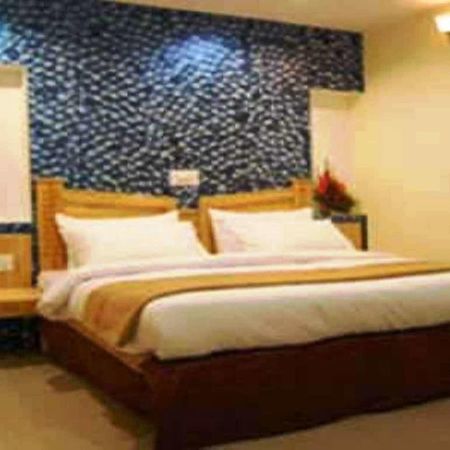 Hotel Abhay Palace Ghaziabad Exterior photo